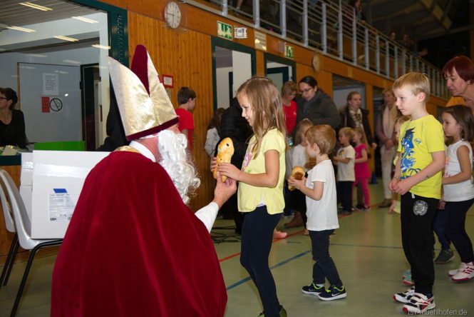 Nikolausturnen begeistert Zuschauer